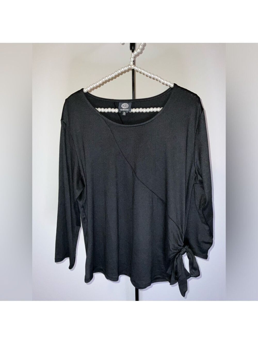 Bobeau NWOT - size XL - lightweight pullover top with cute side tie detail